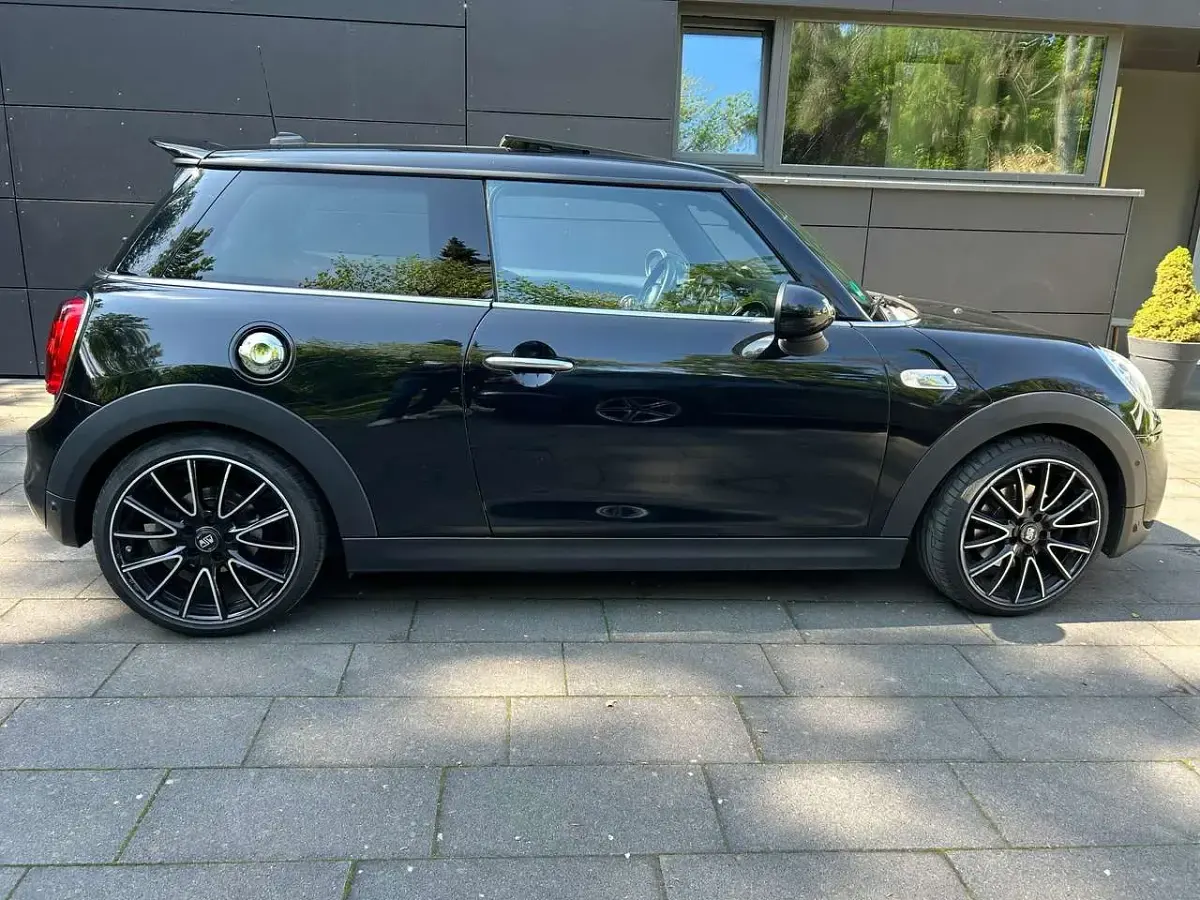 Gebraucht Mini Cooper S Sport 192 PS (141 kW) 2014 Schwarz Kleinwagen