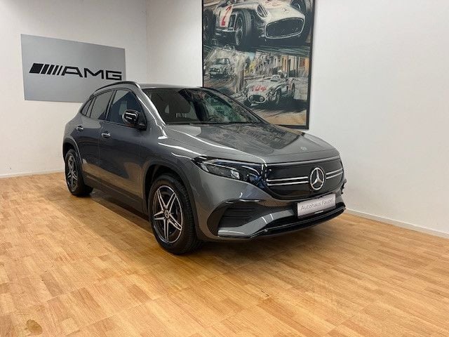 Mountaingrau metalliclack Gebraucht 2023 Mercedes EQA300 AMG line SUV | 35.343 € (Guter Preis) - Bild 1/4