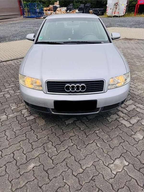 Second-hand Audi A4 131 CP (96 kW) 2003 Gri Berlinǎ
