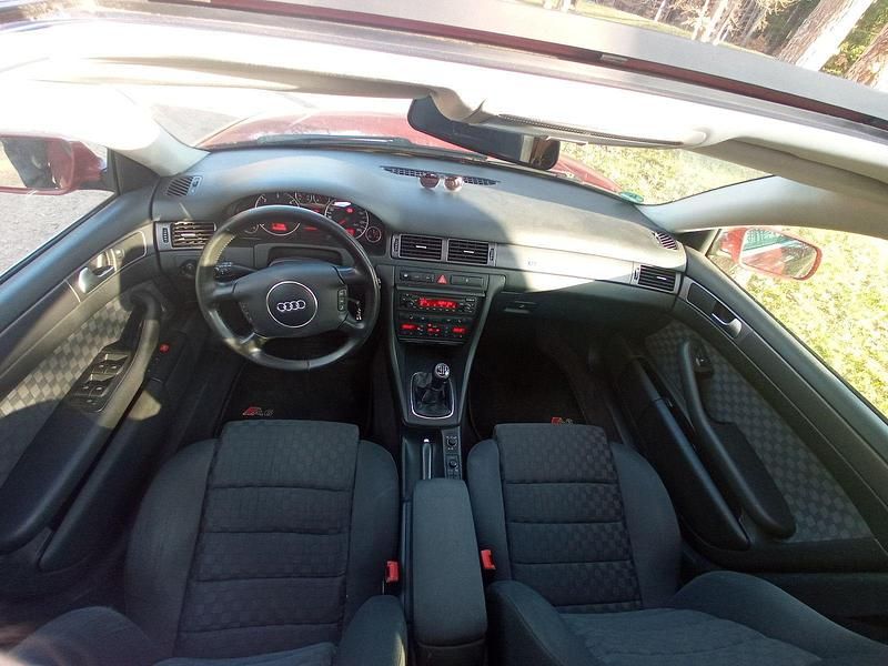 Gebraucht Audi A6 Sport 179 PS (131 kW) 2003 Rot Kombi