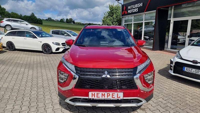 Gebraucht Mitsubishi Eclipse Cross Plus 188 PS (138 kW) 2024 Dynamikrot SUV