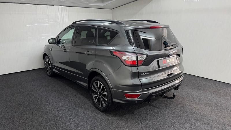 Gebraucht Ford Kuga ST-Line 179 PS (131 kW) 2017 Magneticgrau (metallic) SUV