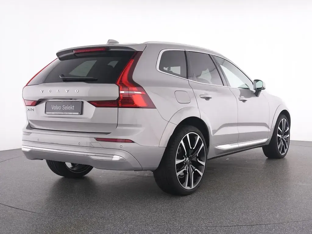 Gebraucht Volvo XC60 Ultimate 197 PS (144 kW) 2023 Silber SUV