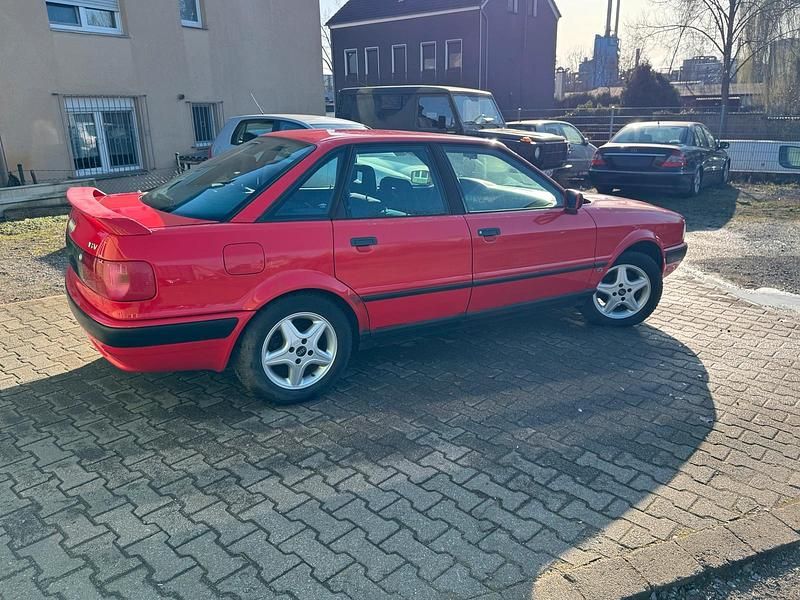 Gebraucht Audi 80 140 PS (102 kW) 1993 Rot Limousine