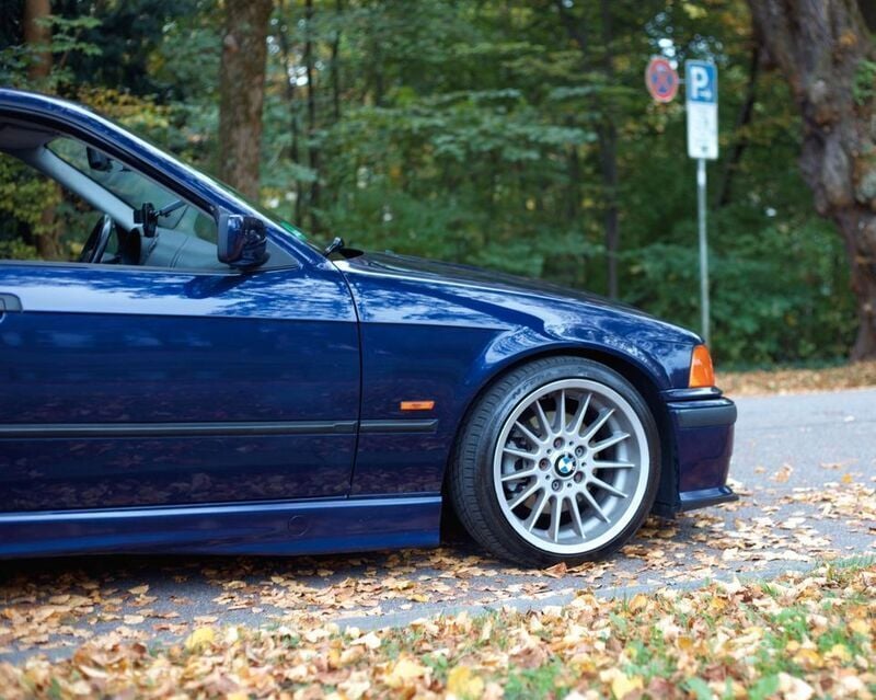 Blau Gebraucht 1997 BMW 323 M Sport Limousine | 7.200 € (Guter Preis) - Bild 1/4