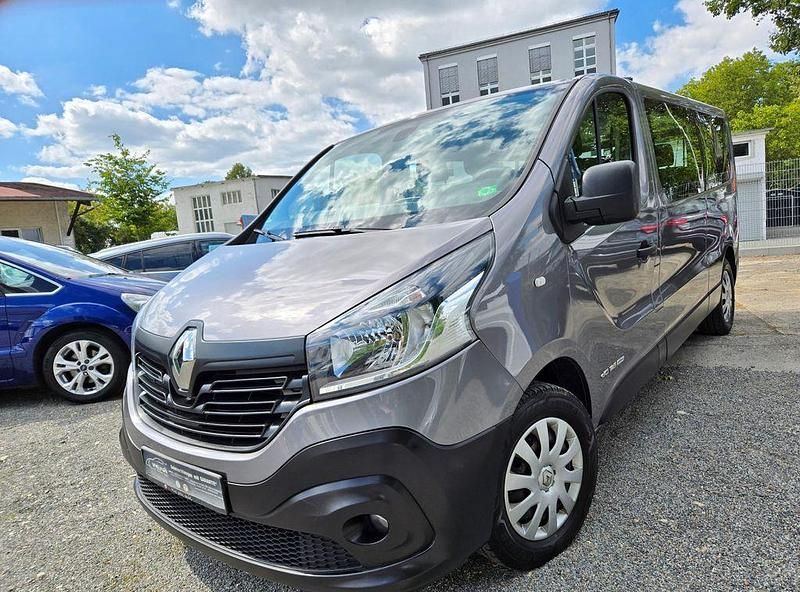 Grau Gebraucht 2017 Renault Trafic Expression Van | 13.990 € (Superpreis) - Bild 1/4