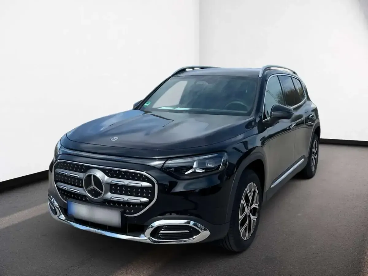 Gebraucht Mercedes GLB250 Progressive 200 kW (272 PS) 2026 Metalliclack kosmosschwarz SUV