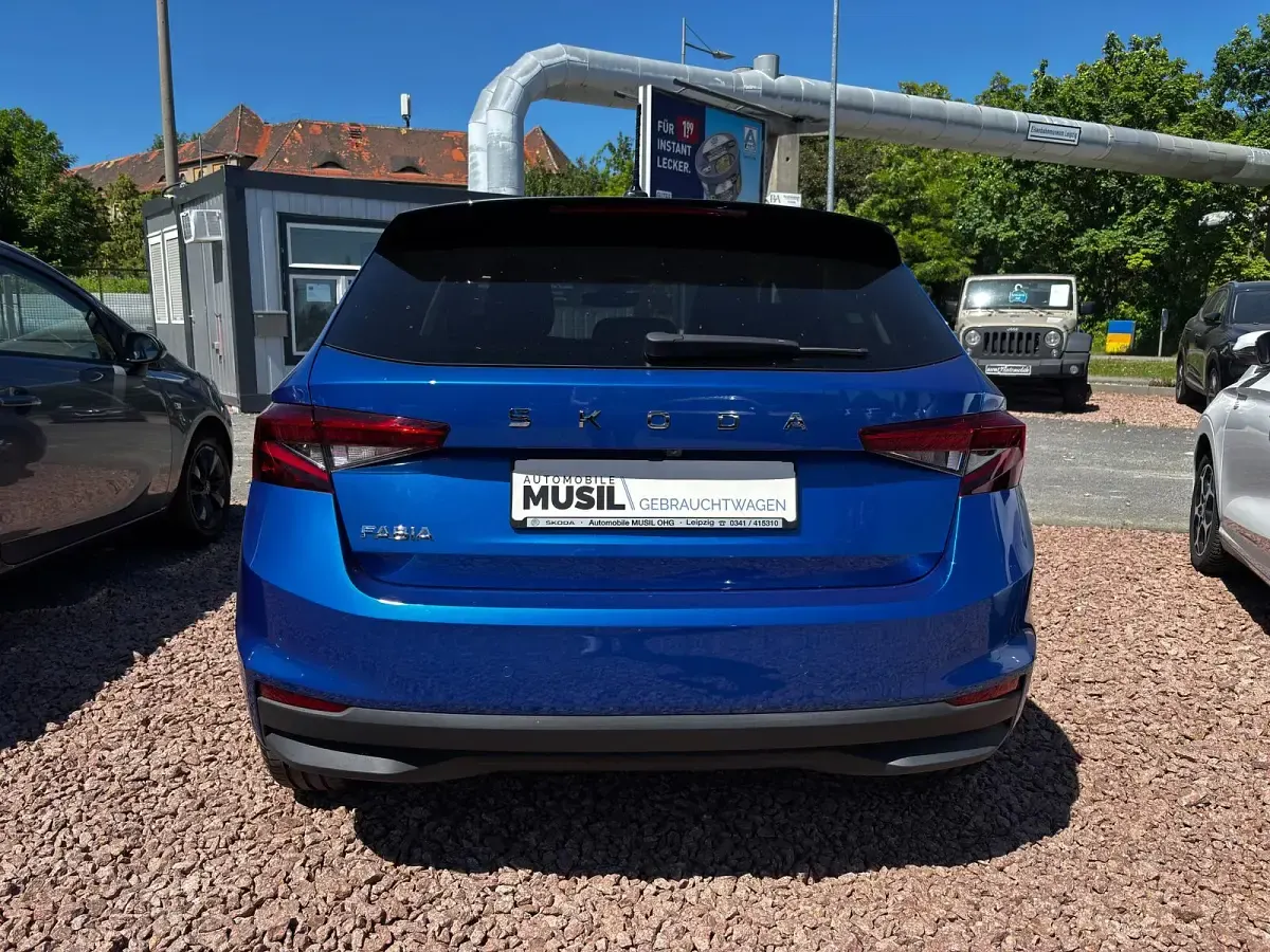Gebraucht Skoda Fabia Drive 95 PS (69 kW) 2022 Candyweiss Kleinwagen