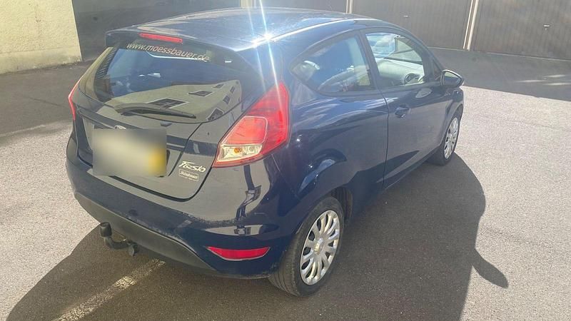 Gebraucht Ford Fiesta Trend 75 PS (55 kW) 2017 Blau Kleinwagen