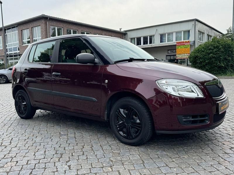 Gebraucht 2010 Skoda Fabia Classic Kleinwagen | 2.990 € (Fairer Preis) - Bild 1/4