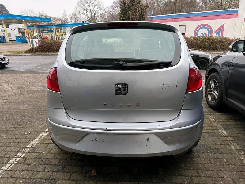 Gebraucht Seat Altea 102 PS (75 kW) 2005 Silber Limousine