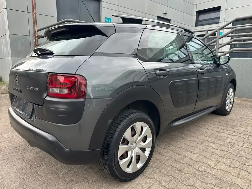 Gebraucht Citroën C4 Feel 99 PS (72 kW) 2017 Grau Limousine