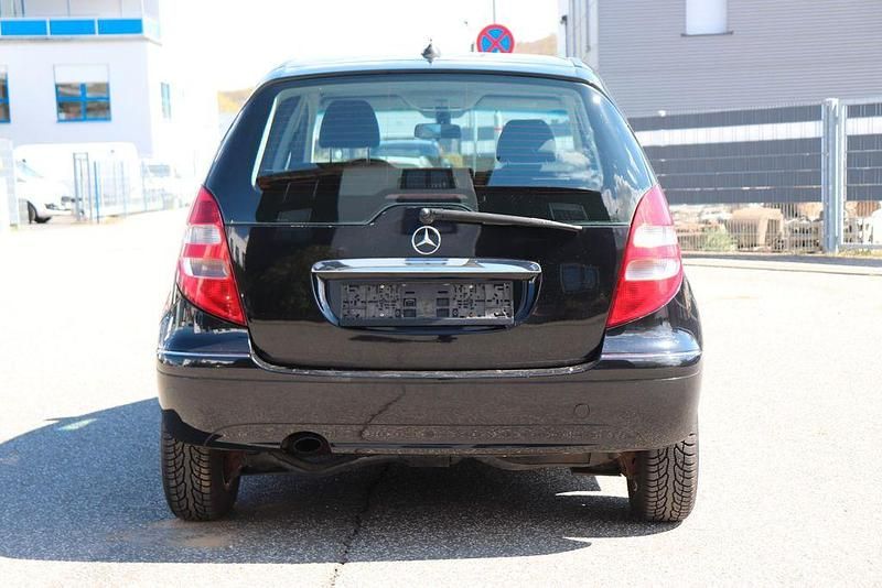 Gebraucht Mercedes A150 95 PS (69 kW) 2005 Schwarz Limousine