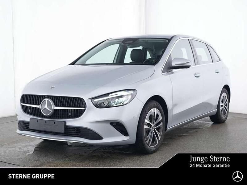 Gebraucht Mercedes B250e Progressive 218 PS (160 kW) 2024 Hightechsilber Van / Kleinbus