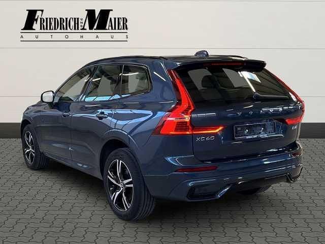 Gebraucht Volvo XC60 145 PS (106 kW) 2021 SUV
