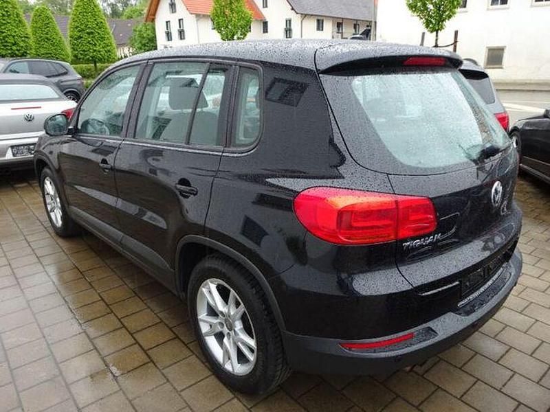 Gebraucht VW Tiguan Trendline 175 PS (128 kW) 2014 Schwarz SUV