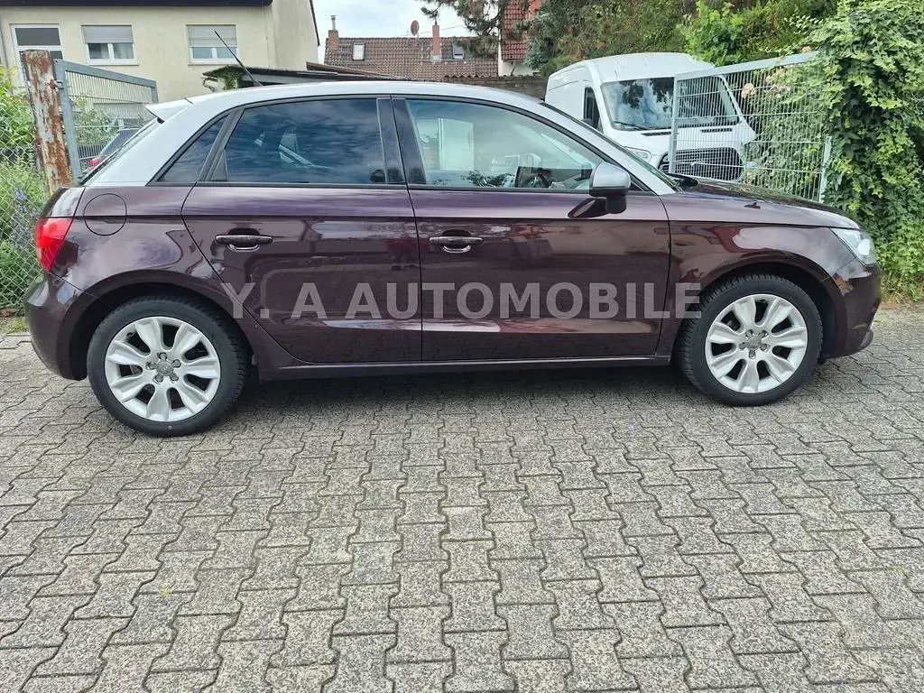 Gebraucht Audi A1 Sportback Ambition 90 PS (66 kW) 2014 Violet Kleinwagen