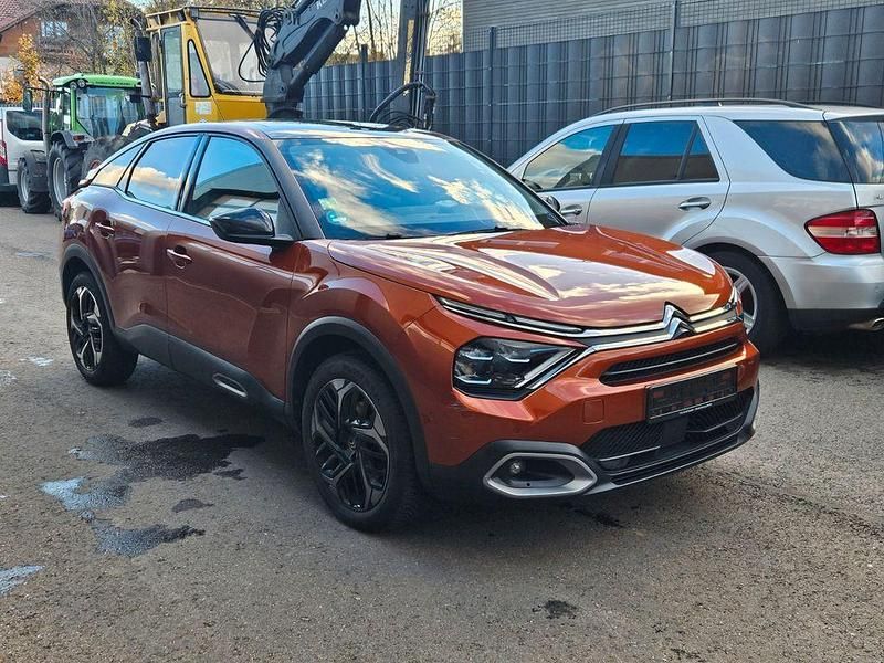 Orange Gebraucht 2021 Citroën C4 Shine Limousine | 14.450 € (Guter Preis) - Bild 1/4