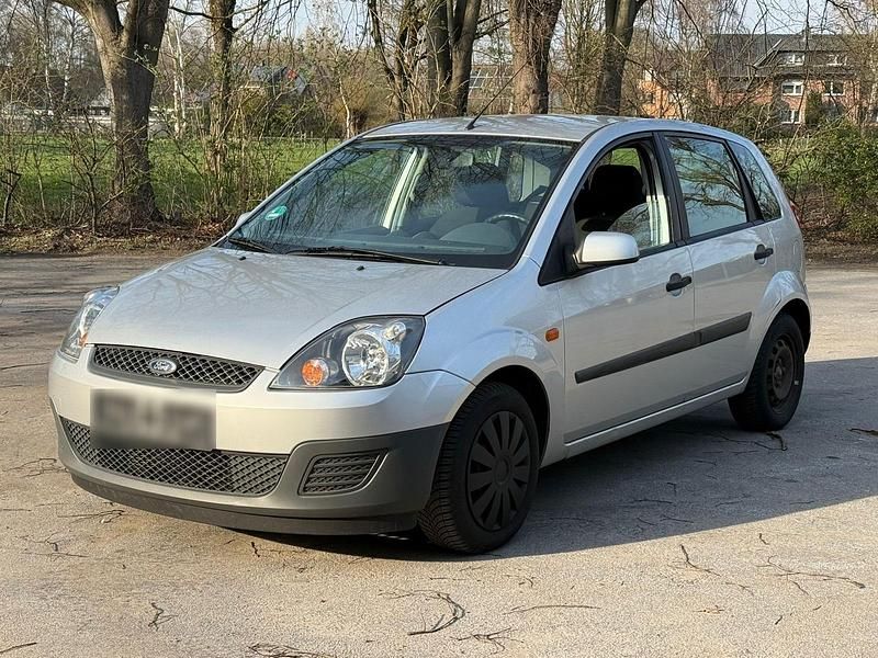 Gebraucht Ford Fiesta 69 PS (50 kW) 2006 Silber Kleinwagen