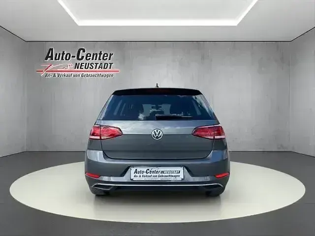 Gebraucht VW Golf VII Sound 150 PS (110 kW) 2018 Andere Limousine
