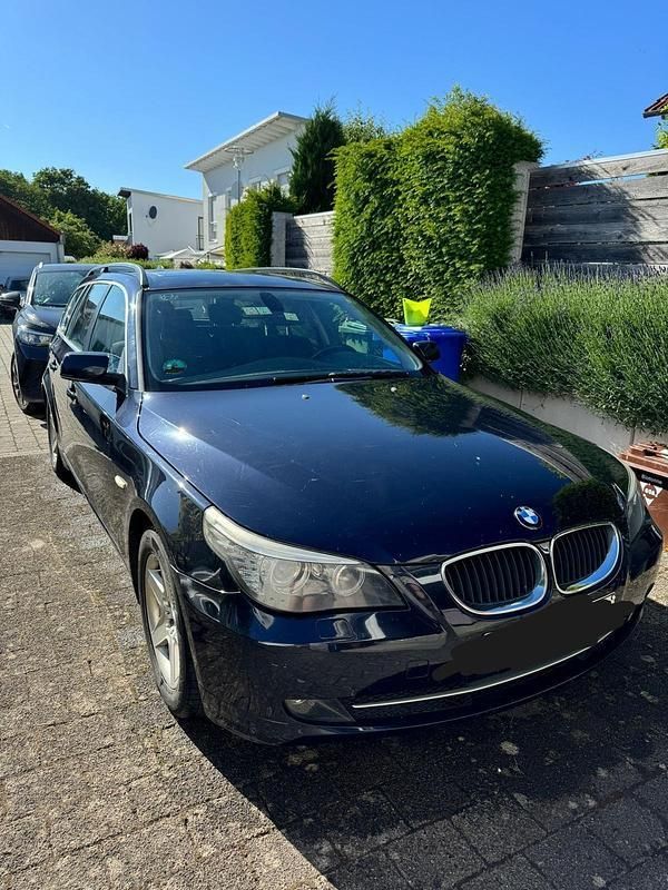Blau Gebraucht 2009 BMW 520 Kombi | 4.200 € (Guter Preis) - Bild 1/3