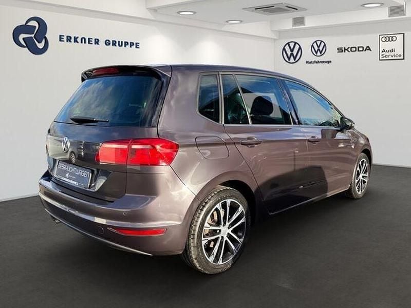 Gebraucht VW Golf Sportsvan LOUNGE 125 PS (91 kW) 2016 Kryptongrau metallic Van / Kleinbus
