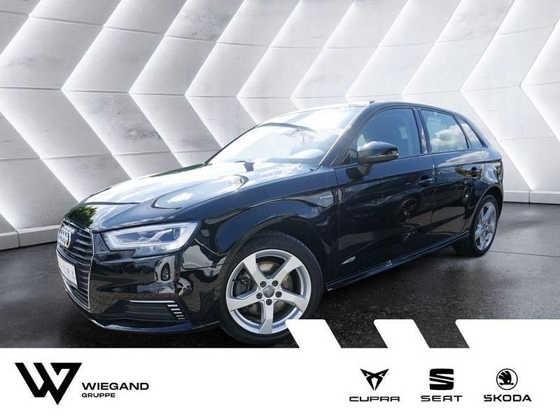 Schwarz Gebraucht 2017 Audi A3 Sportback e-tron Sport Limousine | 19.367 € (Etwas zu teuer) - Bild 1/4