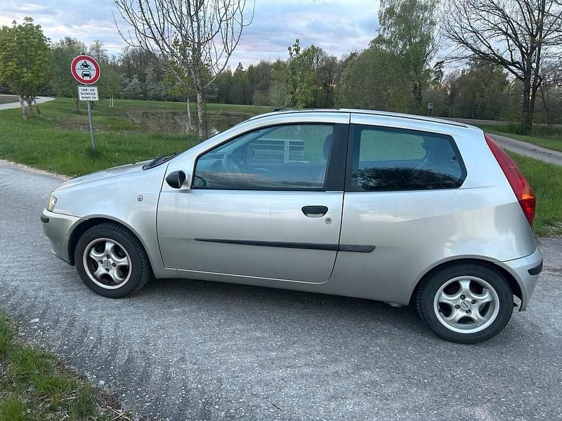 Gebraucht Fiat Punto 80 PS (58 kW) 2001 Silber Kleinwagen