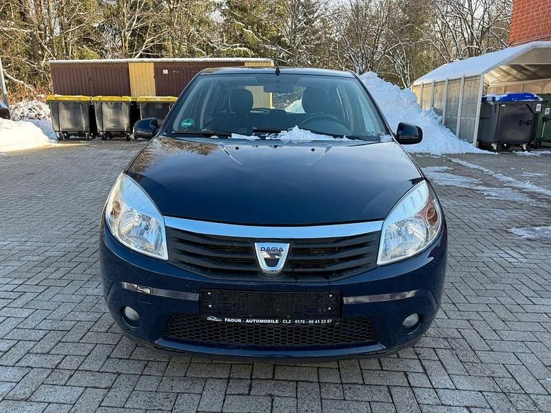 Gebraucht Dacia Sandero Lauréate 75 PS (55 kW) 2012 Blau Limousine