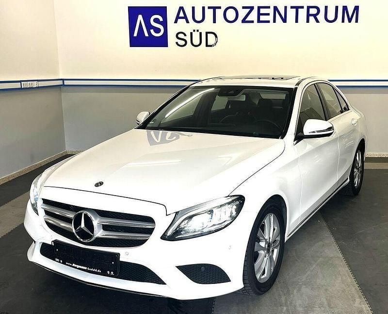 Weiß Gebraucht 2019 Mercedes C220 Avantgarde Limousine | 25.900 € (Fairer Preis) - Bild 1/4
