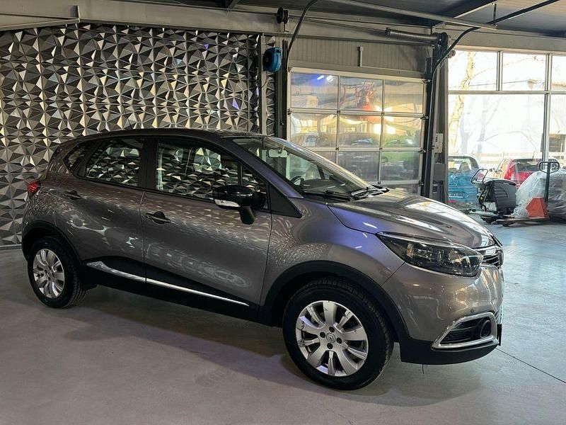 Gebraucht Renault Captur Experience 118 PS (86 kW) 2017 Grau SUV