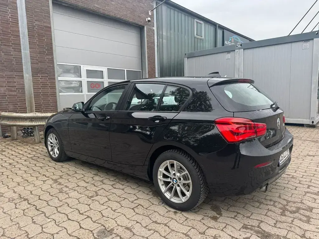 Gebraucht BMW 116 Advantage 109 PS (80 kW) 2016 Schwarz Kleinwagen