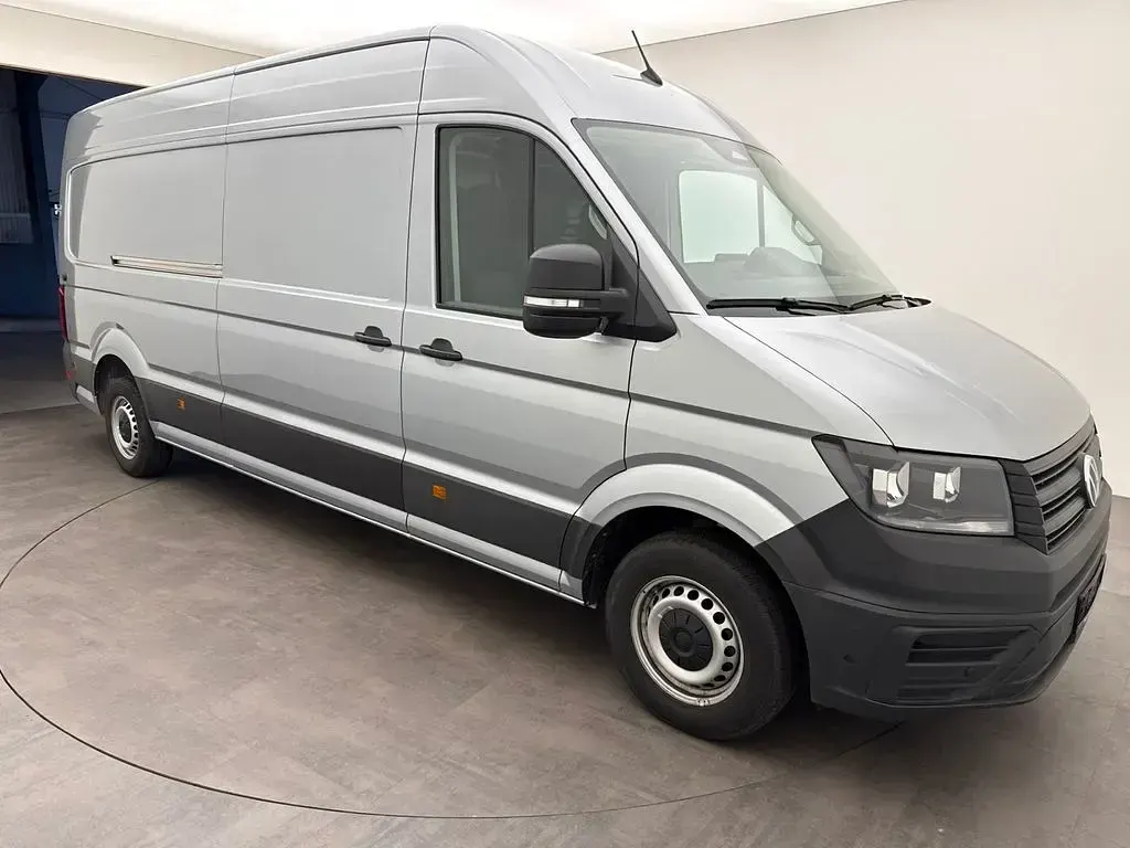 Gebraucht VW Crafter 177 PS (130 kW) 2025 Silber Van