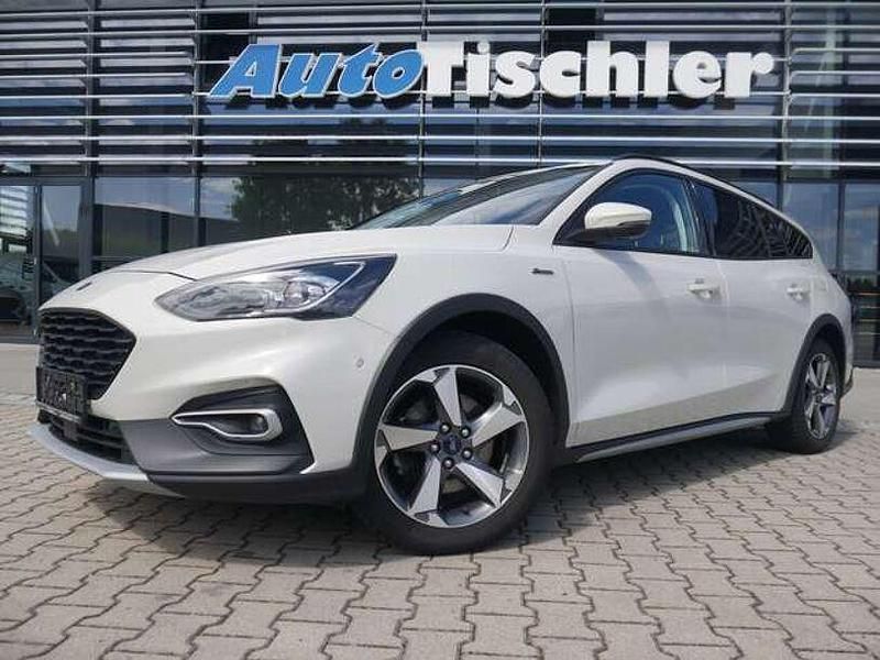 Metropolisweiß metallic Gebraucht 2020 Ford Focus Active Kombi | 18.490 € (Fairer Preis) - Bild 1/4