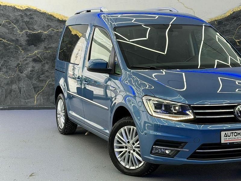 Gebraucht VW Caddy Highline 102 PS (75 kW) 2016 Blau Van / Kleinbus