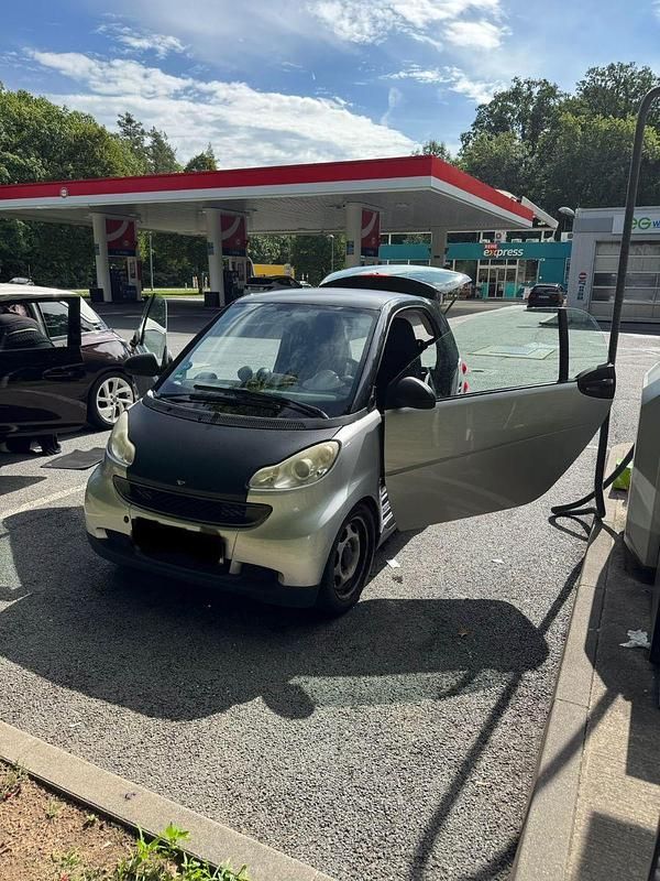 Silber Gebraucht 2008 Smart ForTwo Coupé Coupé | 3.200 € (Fairer Preis) - Bild 1/4