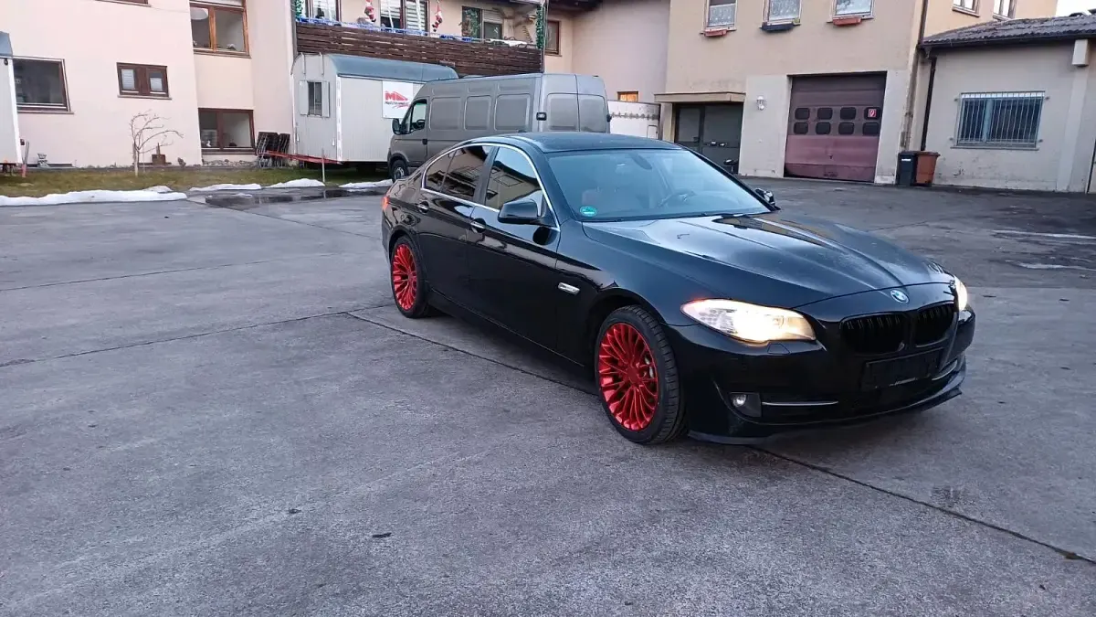 Gebraucht BMW 530 272 PS (200 kW) 2011 Limousine