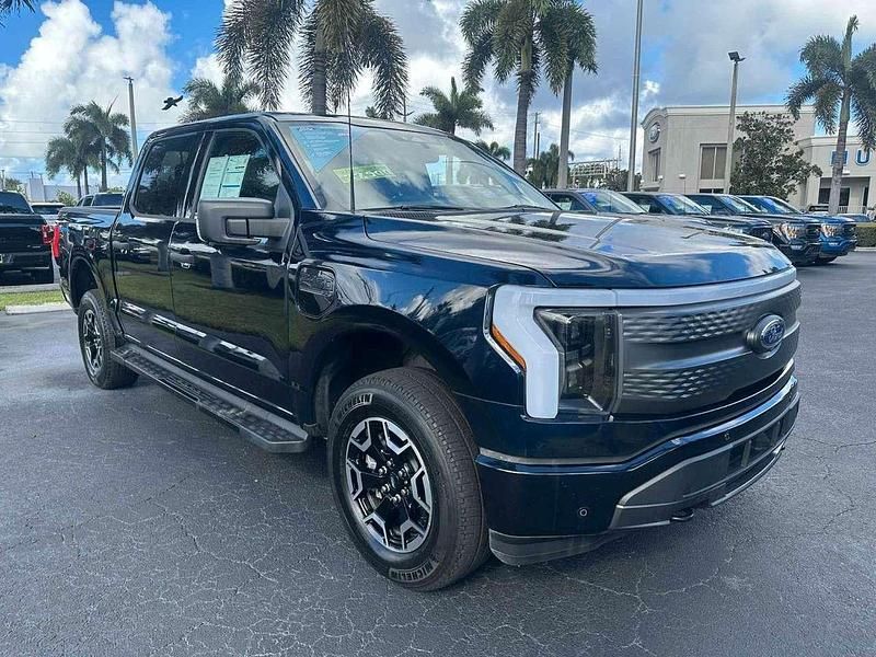 Gebraucht Ford F-150 458 PS (336 kW) 2023 Blau Pickup