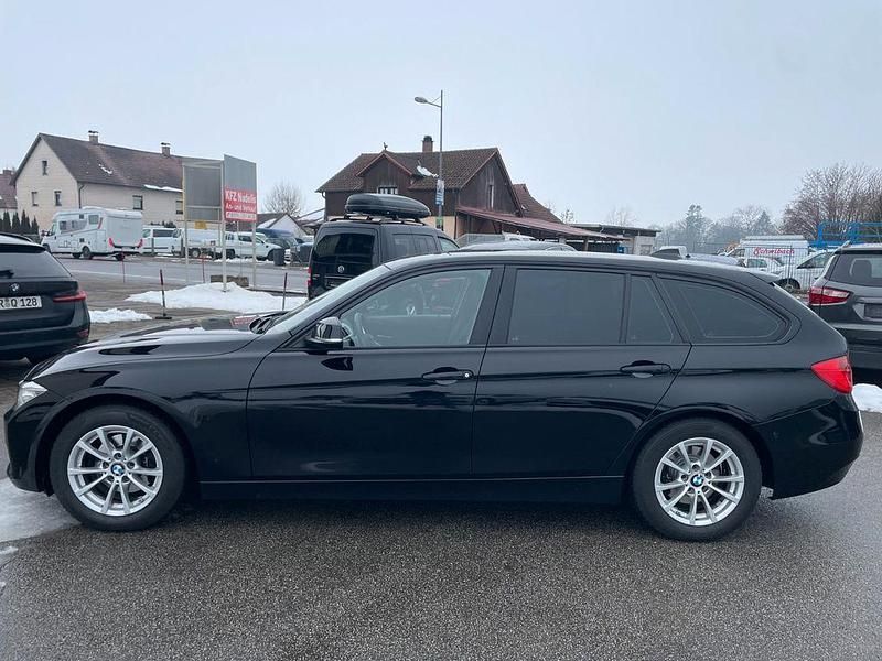 Gebraucht BMW 318 143 PS (105 kW) 2013 Schwarz Kombi