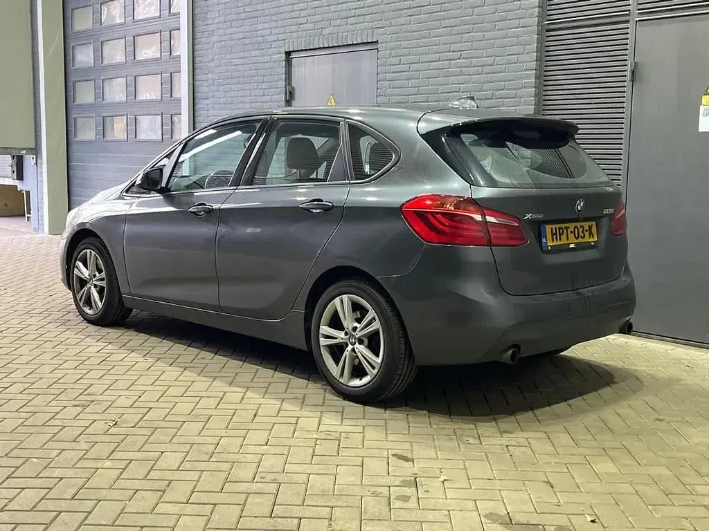 Gebraucht BMW 225 Active Tourer 231 PS (169 kW) 2015 Grau Van / Kleinbus