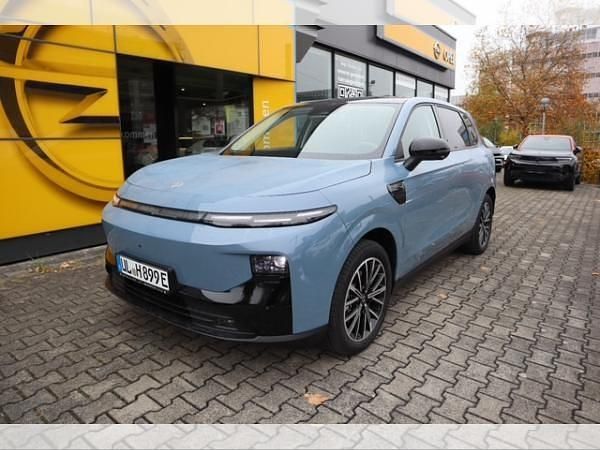 Neu Leapmotor B10 160 kW (218 PS) 2025 Blau (starry night blue) SUV