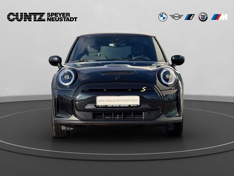 Gebraucht Mini Cooper SE Hatch 135 kW (184 PS) 2022 Midnight black Kleinwagen