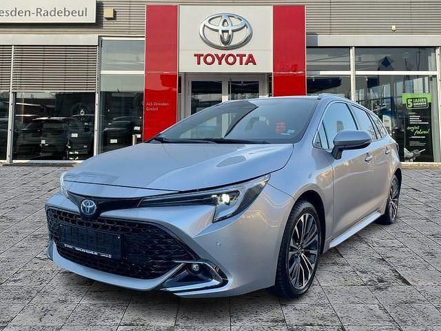 Gebraucht Toyota Corolla Team 196 PS (144 kW) 2023 Silver metallic Kombi
