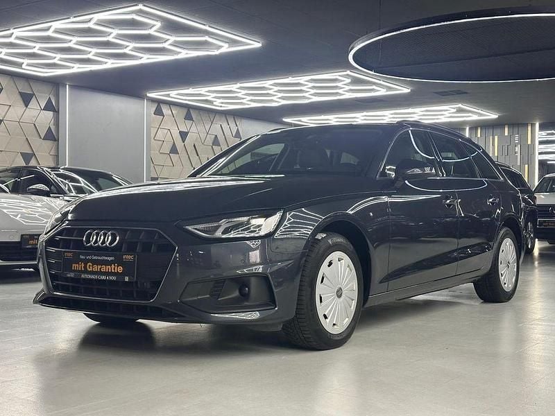 Grau Gebraucht 2021 Audi A4 Basis Limousine | 17.990 € (Guter Preis) - Bild 1/4