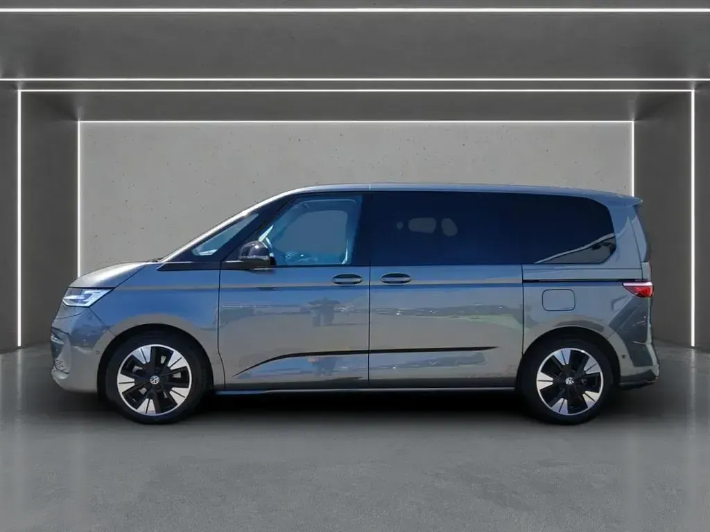 Używany VW T7 Life 150 KM (110 kW) 2025 Szary Van