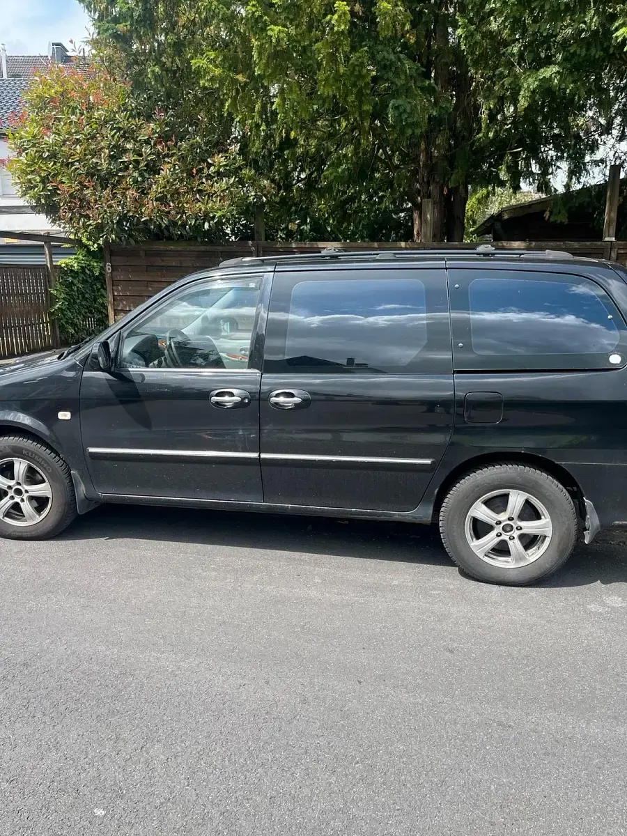 Gebraucht Kia Carnival 2005 Schwarz Van / Kleinbus