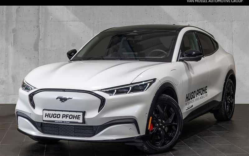 Weiß Gebraucht 2024 Ford Mustang Mach-E Premium SUV | 44.990 € (Fairer Preis) - Bild 1/4