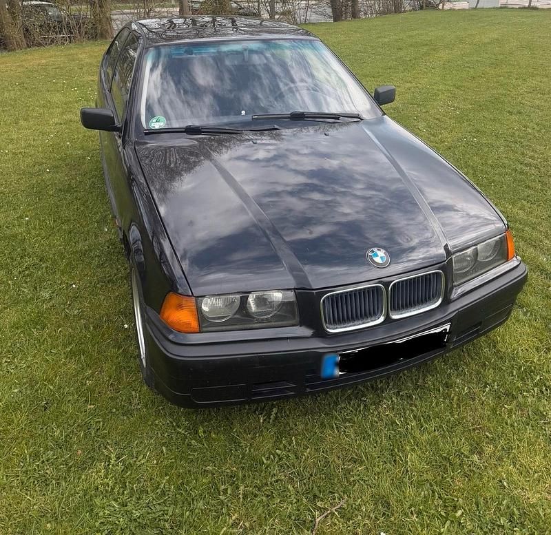 Gebraucht BMW 316 102 PS (75 kW) 1995 Schwarz Coupé