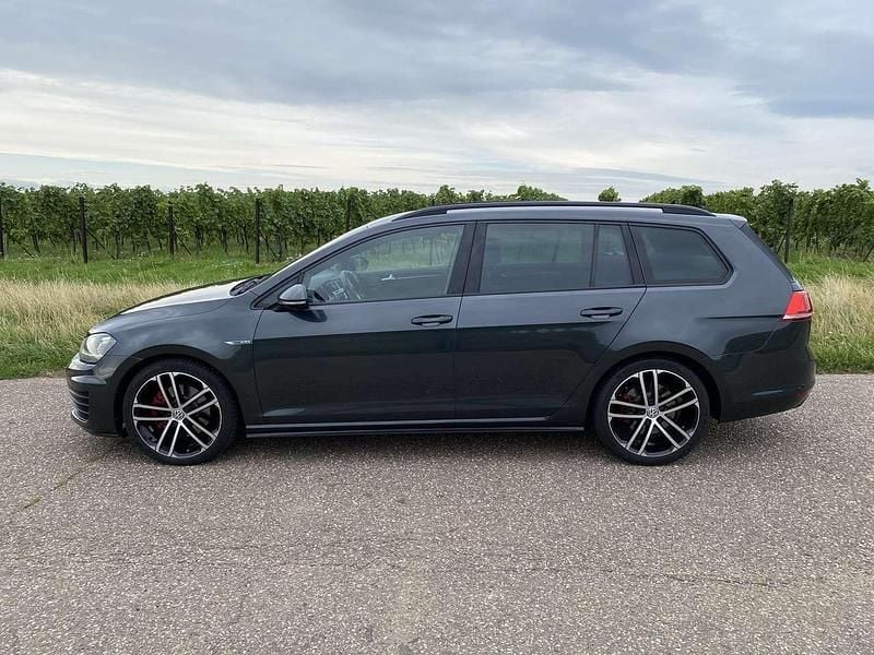 Gebraucht 2016 VW Golf VII GTD Limousine | 12.790 € (Superpreis) - Bild 1/4