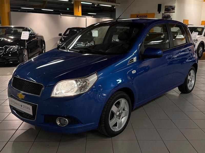 Gebraucht Chevrolet Aveo LT 101 PS (74 kW) 2010 Blau Kleinwagen